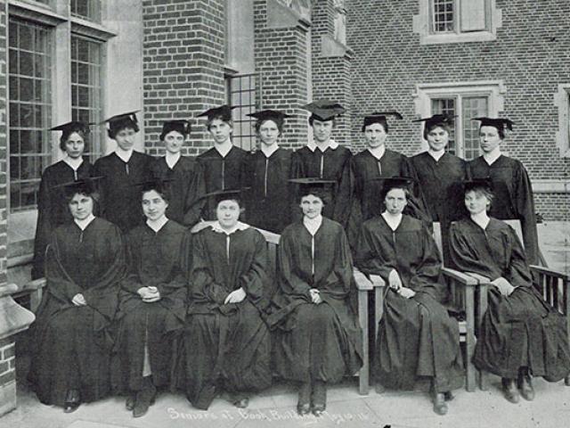 first graduating class in 1916